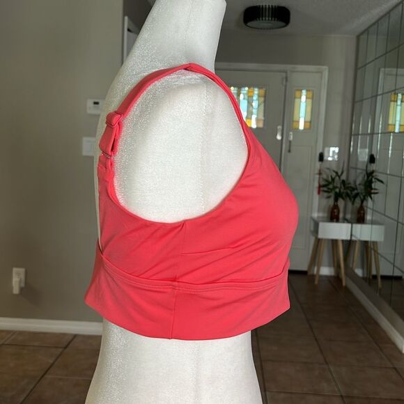 Nike Women’s Essential Scoop Neck Midkini Swim Top - Picture 3 of 11